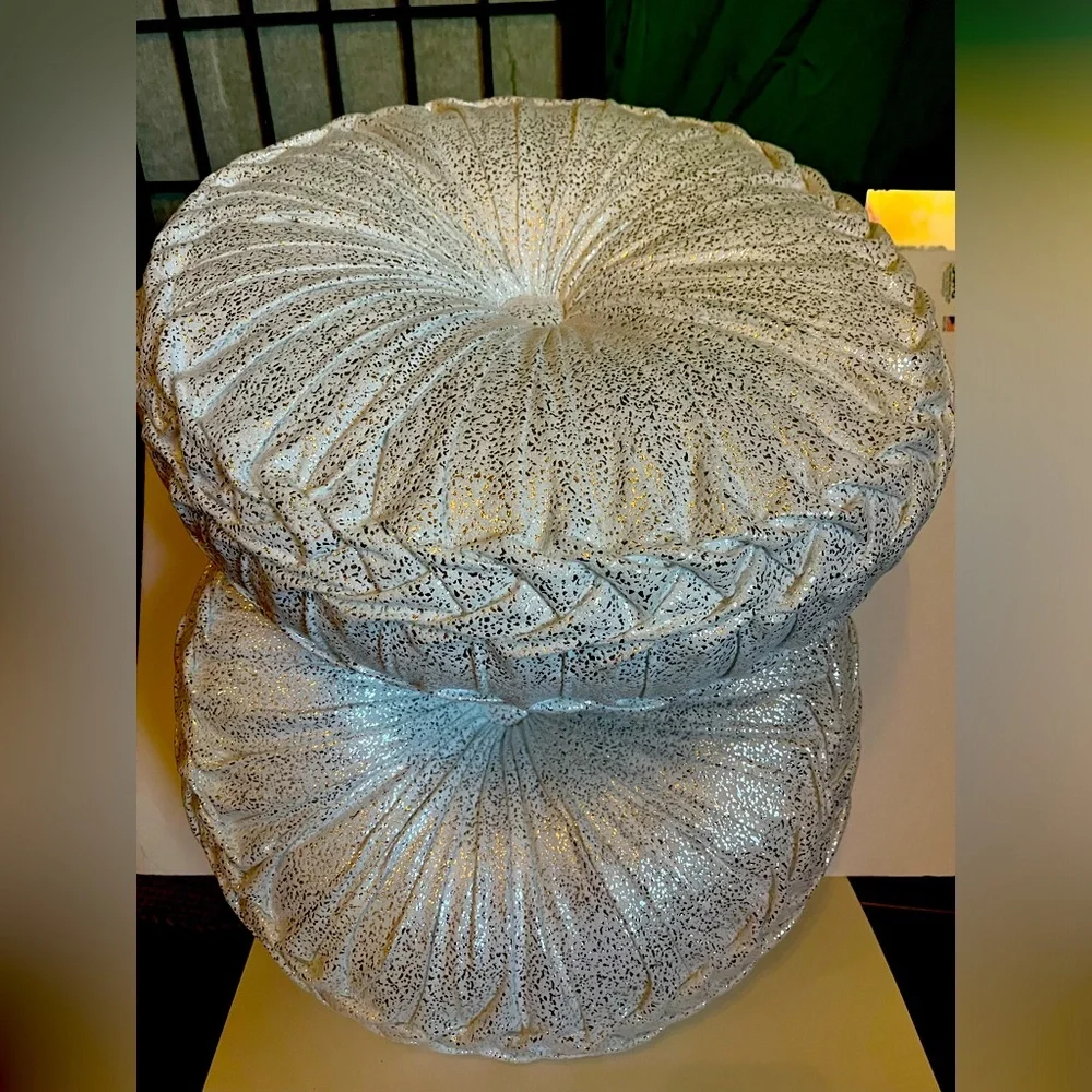 17” Pleated Round Throw Pillows Set of 2 - Picture 3 of 8